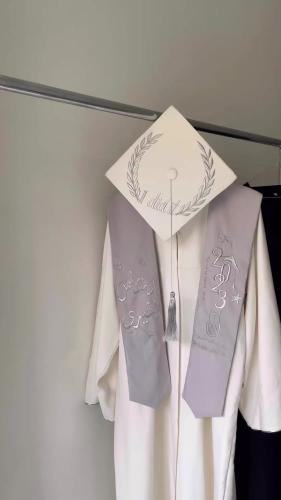 عبايه تخرج 2024 تفصيل العباية و تطريز الوشاح والقب...