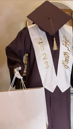 عباية تخرج بالاسم تفصيل حسب الطلب عبايات تخرج 2023