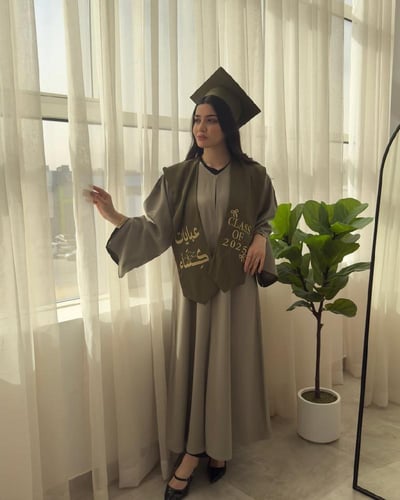 خياطة متقنة تفاصيل راقية عبايات تليق بك