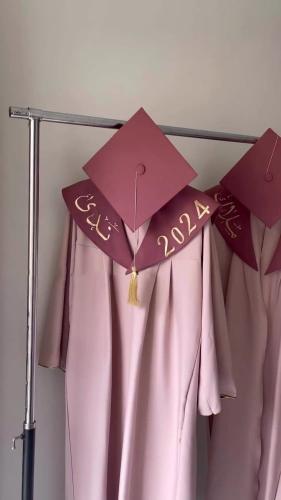 عبايات تخرج 2024 تفصيل العباية و تطريز الوشاح والق...