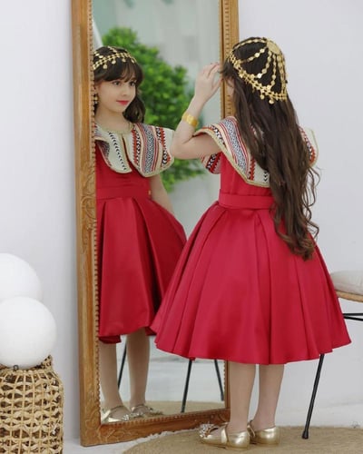 فستان بناتي يوم التأسيس