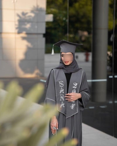 عبايه تخرج 2024 تفصيل العباية و تطريز الوشاح والقب...