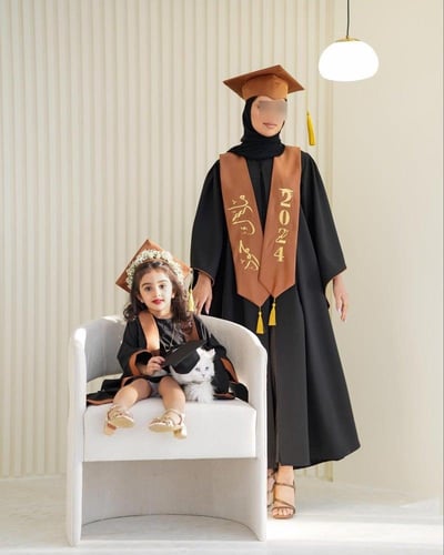 عبايات تخرج اطفال 2024 تفصيل حسب الطلب