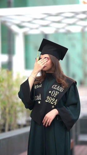 عبايه تخرج 2024 تفصيل العباية و تطريز الوشاح والقب...