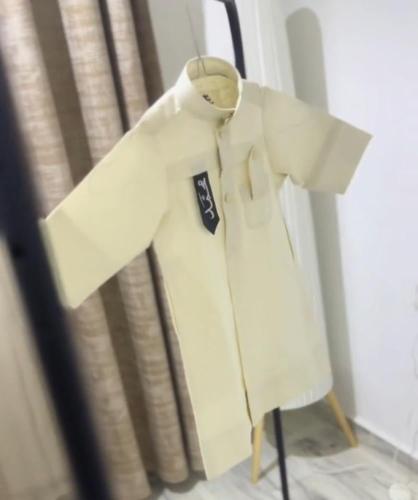 ثوب بالشكل الجديد مطرز بالاسم