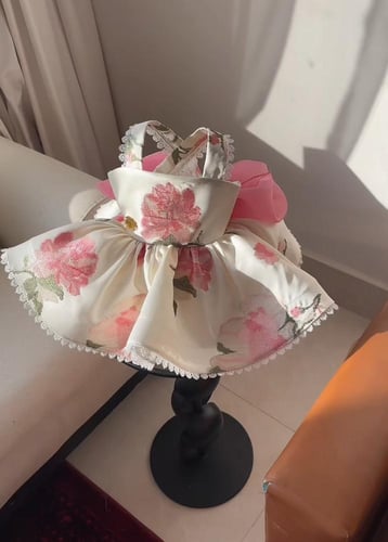 فستان أناقة الورد الملكي