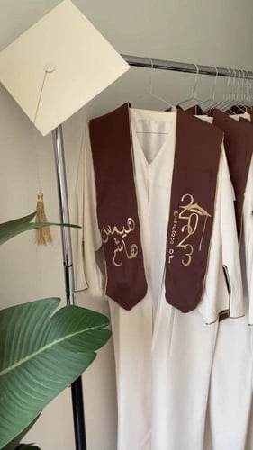 عبايات تخرج 2023 تفصيل العباية و تطريز الوشاح والق...