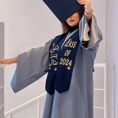 عبايات تخرج 2025 فخامة التصميم ورونق الاسم