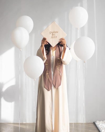 عباية تخرج 2023 تفصيل حسب الطلب