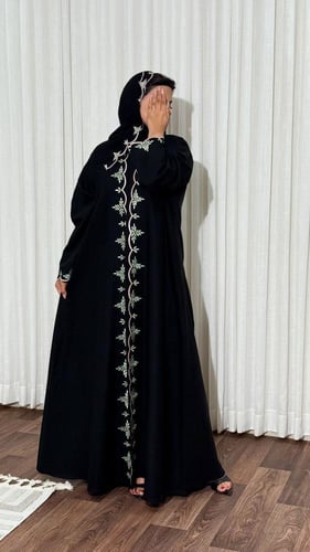 عباية كلوش اسود تَلال