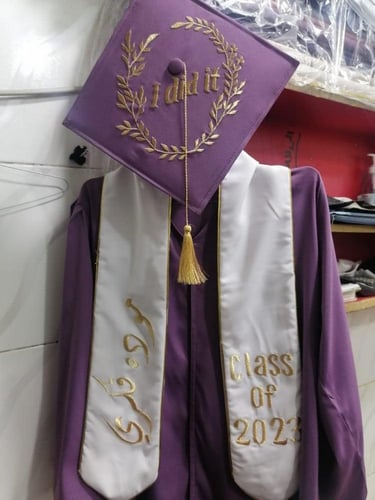 عباية تخرج بالاسم تفصيل حسب الطلب عبايات تخرج 2023