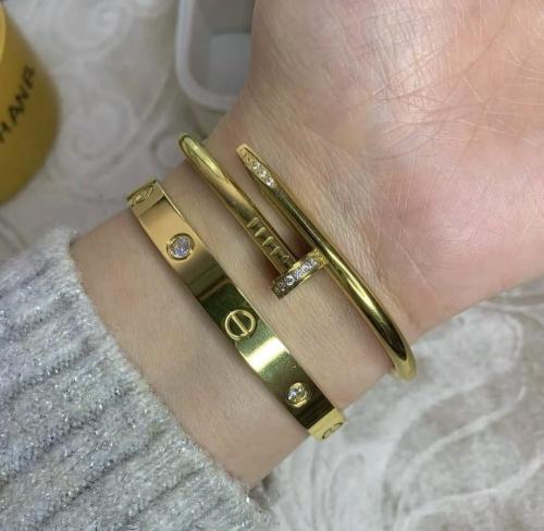 بكج ناعم مع فصوص