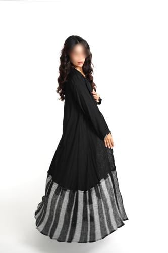 عباية لارا
