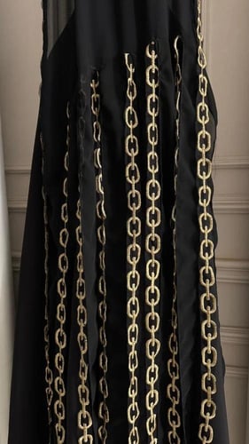 فستان سلاسل اسود راقي