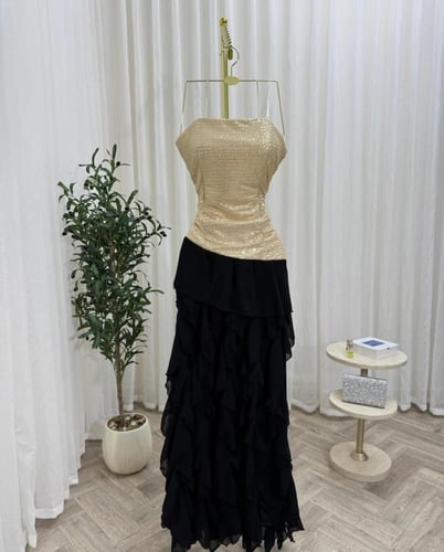 فستان نسائي طبقات تطريز