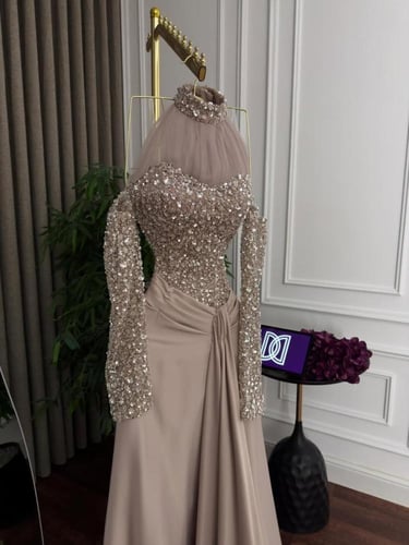 فستان سهرة ترند