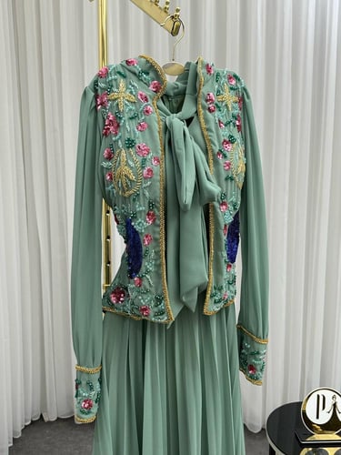 فستان تطريز شك يدوي فخم