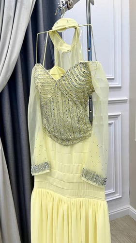 فستان اصفر تطريز شك يدوي