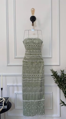 فستان سهره فصوص مع ذيل لونين