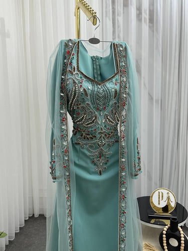 فستان راقي قطعتين شك يدوي زركون