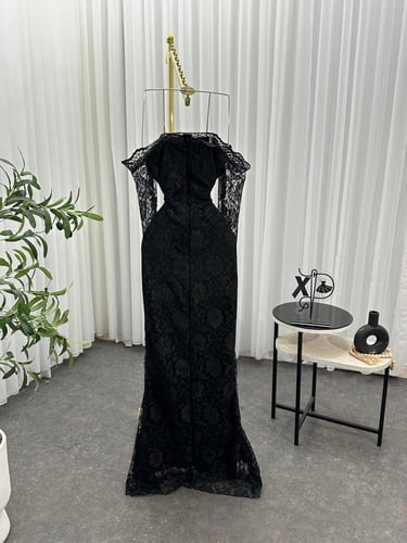 فستان دانتيل