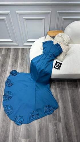 فستان تركوازي ورد