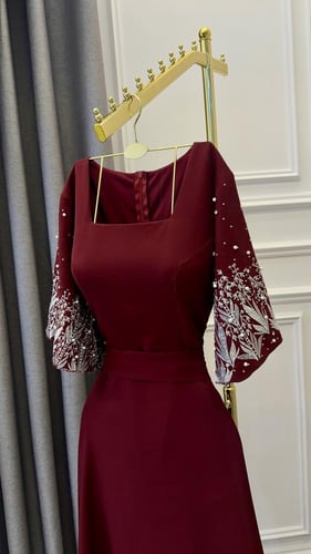 فستان العيد برغندي جديد