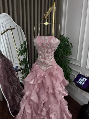 فستان سهره الصدر كلفه تطريز جازار كلوش