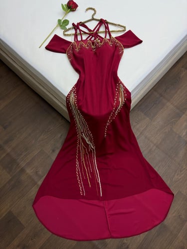 فساتين احمر تطرز شك يدوي