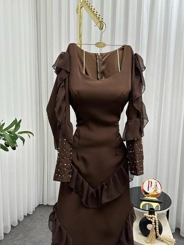 فستان بني سهره راقي