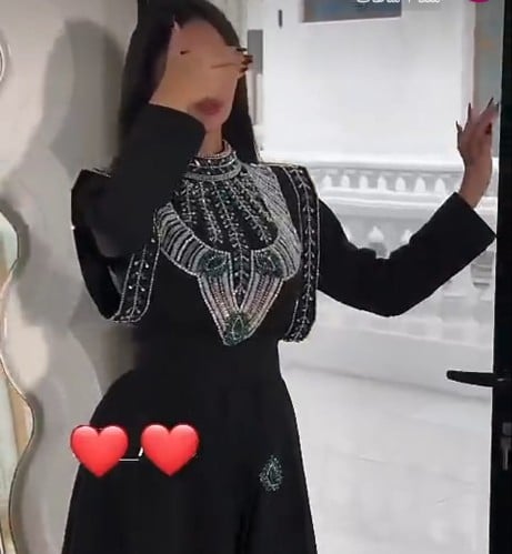 فستان راقي لون اسود تطريز شك يدوي