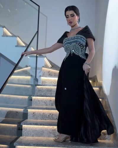 فستان راقي تطريز شك يدوي