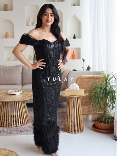 فستان ملكي ترتر ريش ناعم