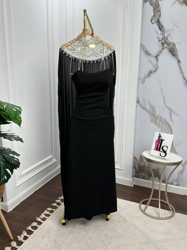 فستان اسود سهره راقي