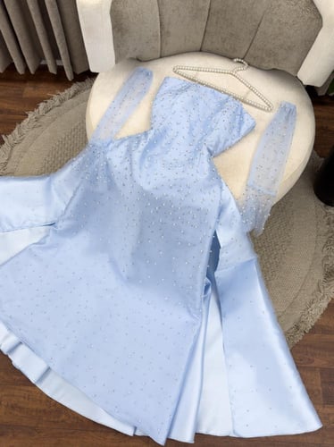 فستان سهرة طويل سماوي خامه ميكادو