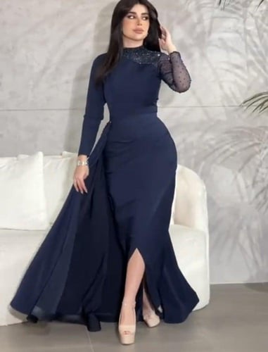 فستان كحلي مميز