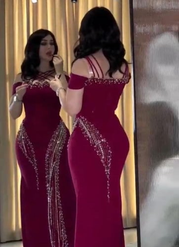 فساتين احمر تطرز شك يدوي