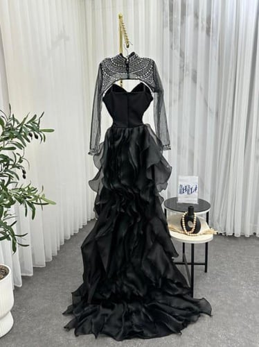 فستان راقي تطريز فصوص كرستال