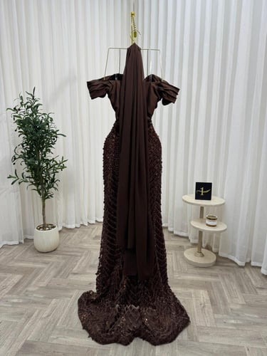 فستان سهرة شوكولاتة شك