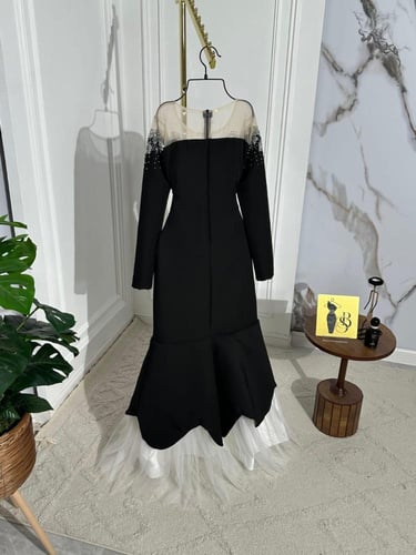 فستان اسود كلوش تطريز راقي