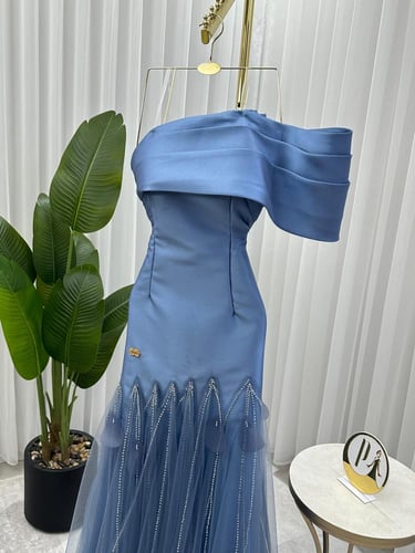 فستان ميكادو تل قص ليزر