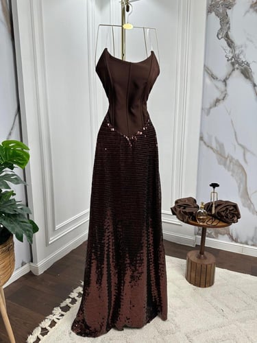 فستان بني سهره راقي