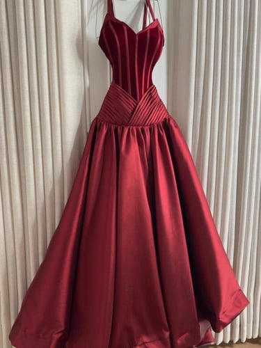 فستان جوخ كورسيه