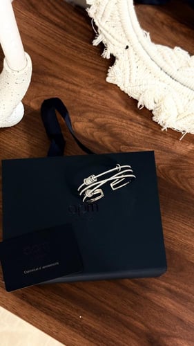 إسوارة apm فضي