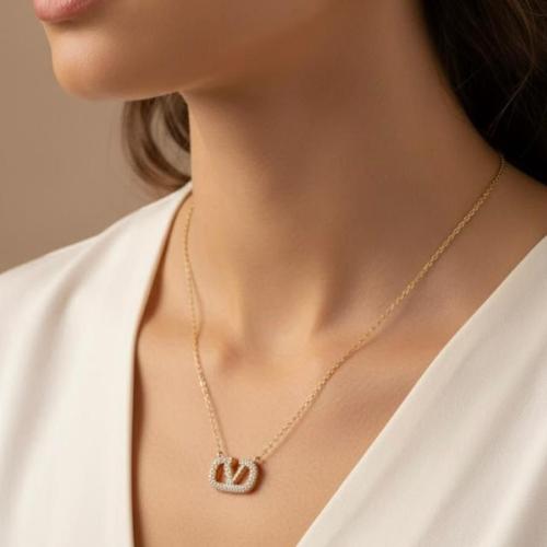 سلسال ذهبيVALENTINO