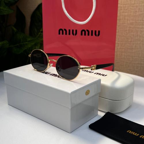 نظارة miu miu إطار أسود - عدسة أسود