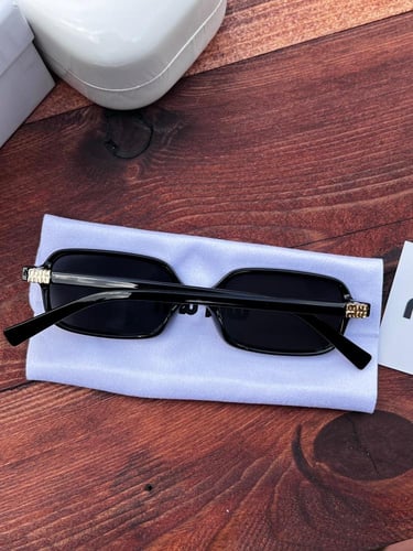 مجموعة نظارة miu miu