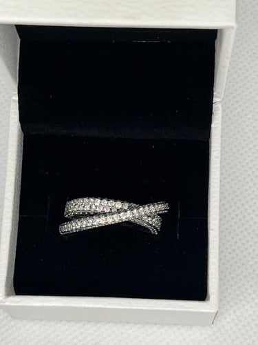 خاتم باندورا PANDORA فضي كرستالة فضي