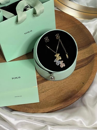 سلسال TOUS ذهبي