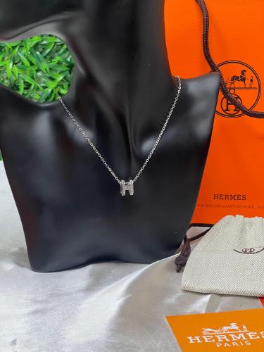 سلسال HERMES معدن فضي كرستالات